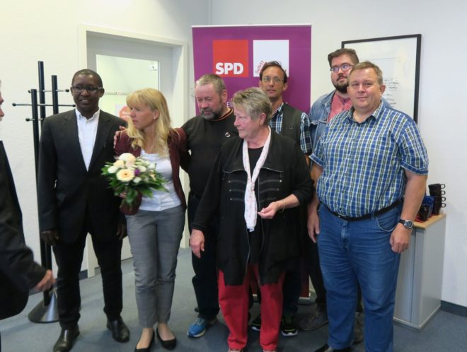 Alpha Amadou Barry, Katrin Gensecke, Olaf Schmiedeck, Bärbel Fox, Peter Marx, Rico Rauch, Bernd Peters (v.l.n.r.)